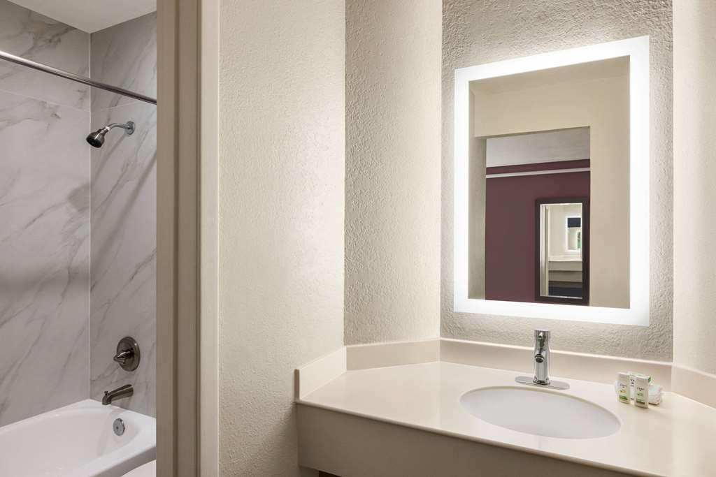 La Quinta Inn By Wyndham San Antonio Lackland Стая снимка