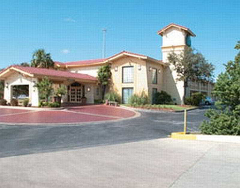 La Quinta Inn By Wyndham San Antonio Lackland Екстериор снимка